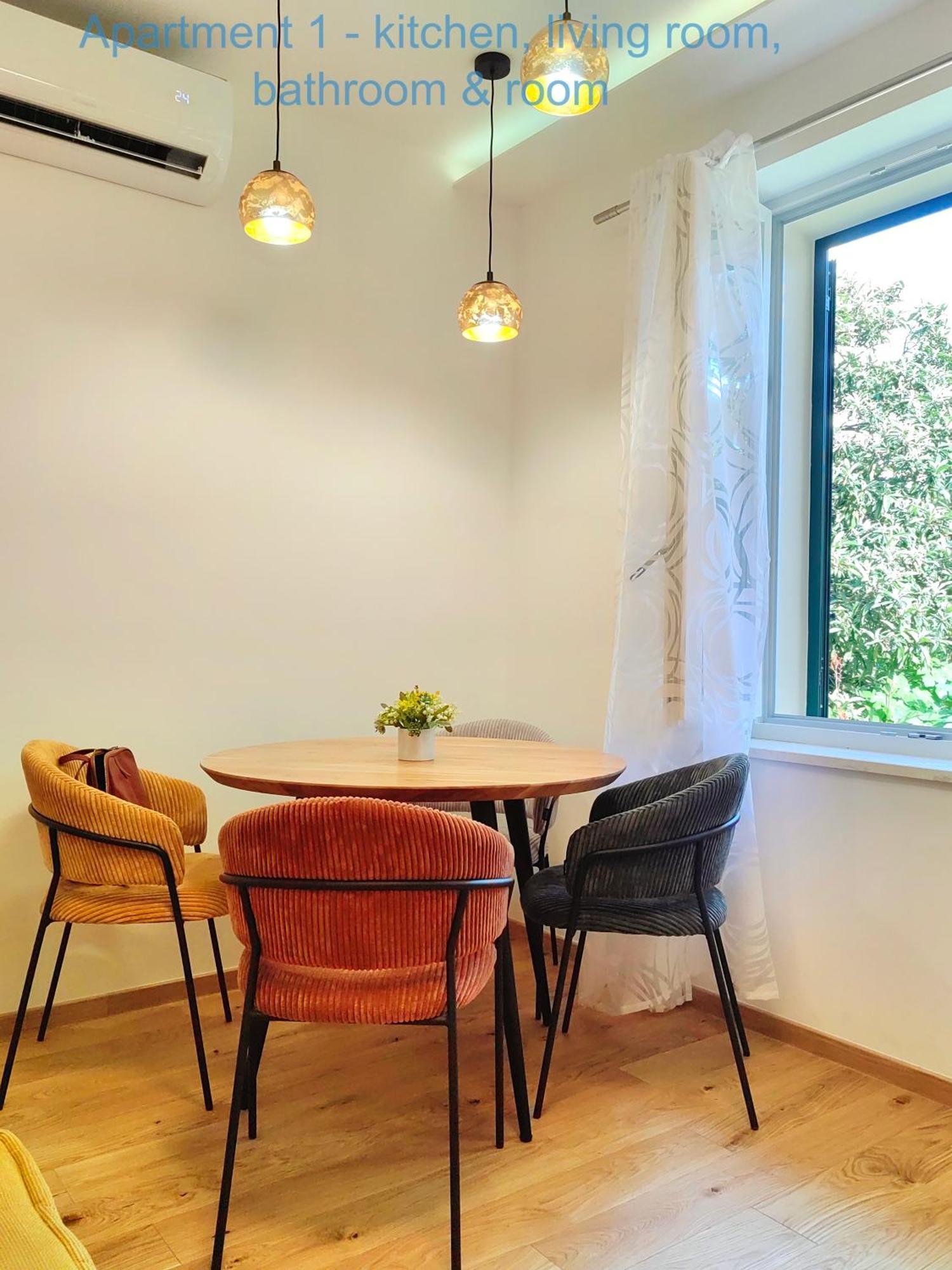 Relax And Enjoy Apartments 스플리트 외부 사진